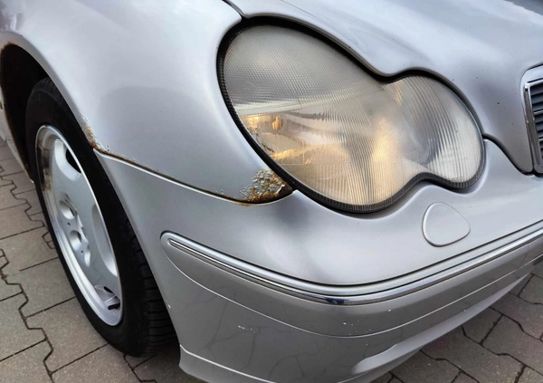 Mercedes-Benz Klasa C cena 4000 przebieg: 231168, rok produkcji 2000 z Wrocław małe 352